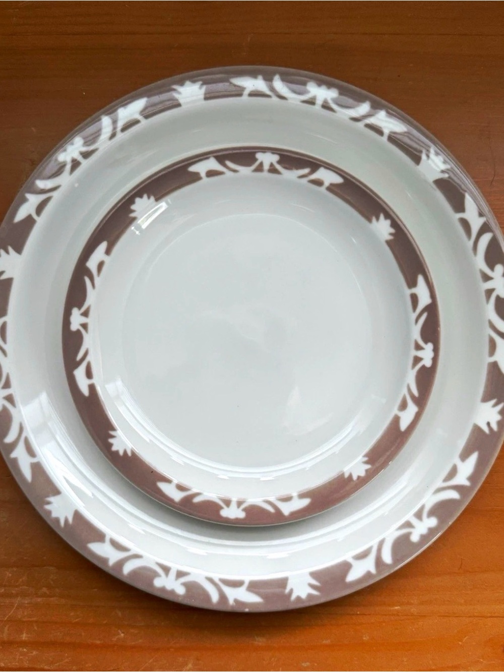 Syracuse China NUTMEG Floral Rim Set, Dinner/Sandwich plates